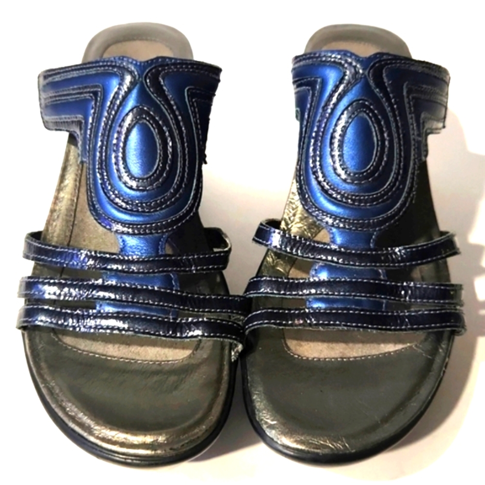 Naot Polar Sea Leather Enchant Metallic Platform Wedge Sandal Size EU 41